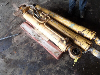 اسطوانة هيدروليكية LIEBHERR