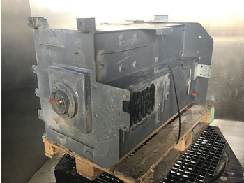 خزان الوقود LIEBHERR