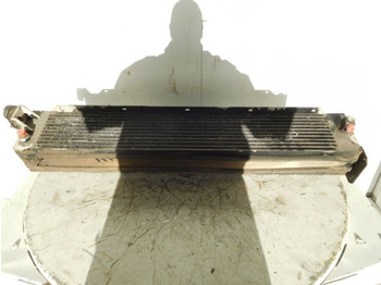 مبرد الزيت LIEBHERR