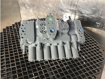 حاجز الاسطوانة LIEBHERR