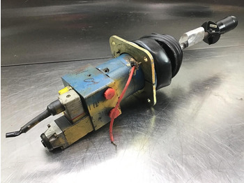 نظام الهيدروليك LIEBHERR