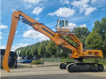 معالج النفايات LIEBHERR R 954