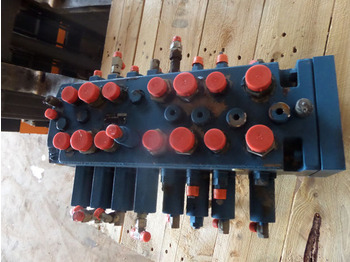 نظام الهيدروليك LIEBHERR