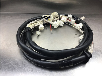 تسخير/ تجميع الكابلات LIEBHERR