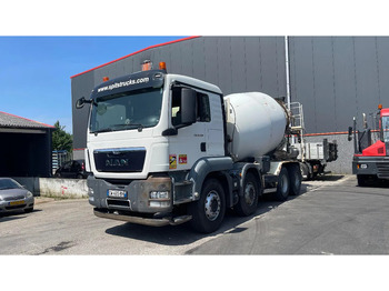 شاحنة خلاطة خرسانة LIEBHERR