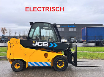 جرافة ذات عجلات تلسكوبية JCB