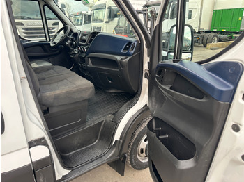 IVECO 35C18V Daily Servicewagen Sortimo IVECO 35C18V Daily Servicewagen Sortimo: صورة 5 IVECO 35C18V Daily Servicewagen Sortimo IVECO 35C18V Daily Servicewagen Sortimo: صورة 5