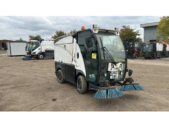 سياره كنس شوارع JOHNSTON