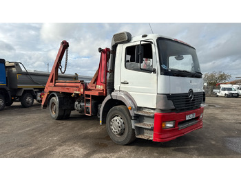 شاحنة نقل المخلفات MERCEDES-BENZ Atego 1823