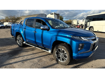 شاحنة البيك أب MITSUBISHI L200