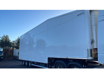 عربة مقطورة GRAY & ADAMS