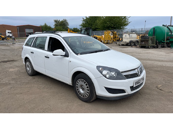 سيارة VAUXHALL