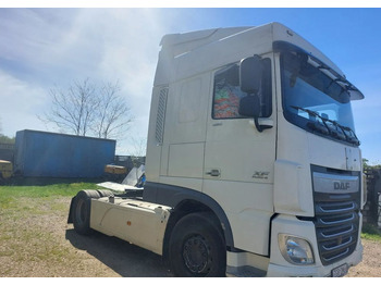 وحدة جر DAF XF 460