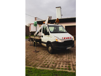 منصة تلسكوبية محمولة على شاحنة IVECO 35S13 Podnośnik koszowy IVECO 35S13 16m: صورة 1