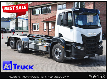 شاحنة ذات خطاف IVECO X-WAY