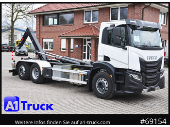 شاحنة ذات خطاف IVECO X-WAY