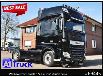 وحدة جر DAF XF 530