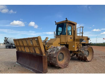 مدحلة ضاغطة CATERPILLAR