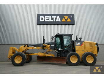 ممهدة CATERPILLAR 120