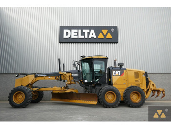 ممهدة CATERPILLAR 140M