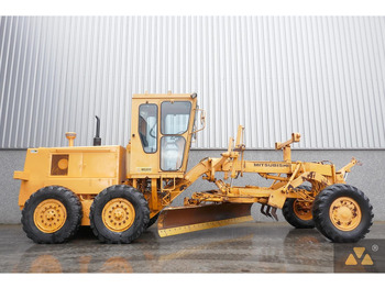 ممهدة Mitsubishi MG300: صورة 2 ممهدة Mitsubishi MG300: صورة 2