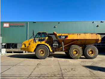 شاحنة قلاب مفصلية CATERPILLAR 740