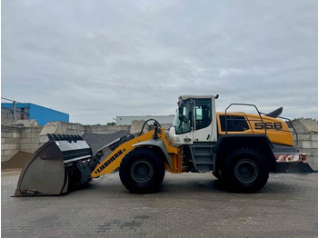اللودر بعجل LIEBHERR L 556