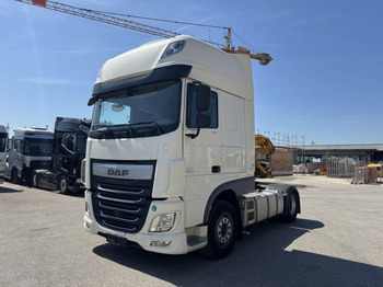 وحدة جر DAF XF 460