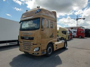 وحدة جر DAF XF 530