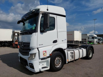 وحدة جر MERCEDES-BENZ Actros 1845