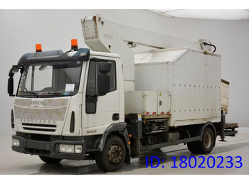 منصة تلسكوبية محمولة على شاحنة IVECO EuroCargo 120E