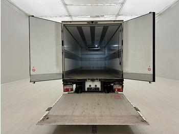 شاحنة الفريزر Renault D12.210*: صورة 5