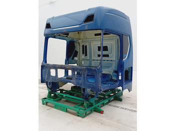 الكابينة والداخلية SCANIA