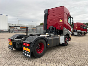 وحدة جر Volvo FH13.420 Globetrotter - ADR: صورة 4