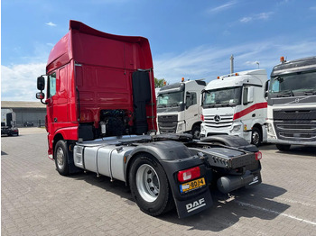 وحدة جر DAF XF 460 Super Spacecab Euro 6: صورة 3 وحدة جر DAF XF 460 Super Spacecab Euro 6: صورة 3