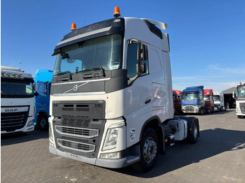 وحدة جر VOLVO FH 500