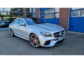 سيدان MERCEDES-BENZ