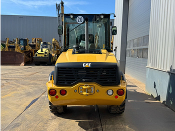 اللودر بعجل Caterpillar 908M: صورة 4