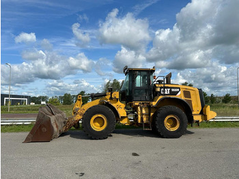 اللودر بعجل CATERPILLAR 966M