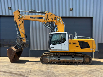 حفار زحاف LIEBHERR R 936