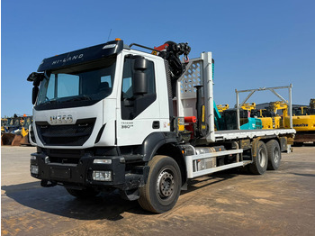 شاحنة IVECO Trakker
