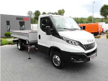 IVECO DAILY 35C18 THREE-WAY TIPPER 3 HDS SEATS CRUISE CONTROL LED LIGHTS AUTOMATIC TRANSMISSION HI-MATIC TWIN WHEELS AIR CONDITIONING  180HP IVECO DAILY 35C18 THREE-WAY TIPPER 3 HDS SEATS CRUISE CONTROL LED LIGHTS AUTOMATIC TRANSMISSION HI-MATIC TWIN WHEELS AIR CONDITIONING  180HP: صورة 4