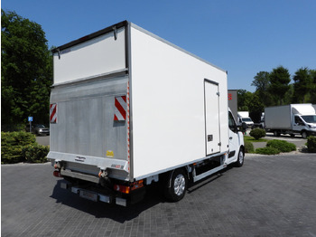 شاحنة مغلقة الصندوق RENAULT MASTER  BOX LIFT 8 PALLETS CRUISE CONTROL LED LIGHTS AIR CONDITIONING  165HP: صورة 3