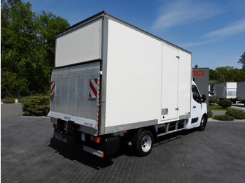 شاحنة مغلقة الصندوق RENAULT MASTER  BOX LIFT 8 PALLETS CRUISE CONTROL NAVIGATION LED LIGHTS TWIN WHEELS AIR CONDITIONING  145HP: صورة 3