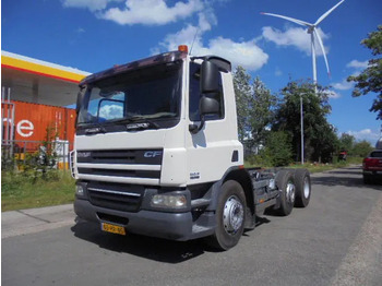 شاحنة مقفلة DAF CF 75 250