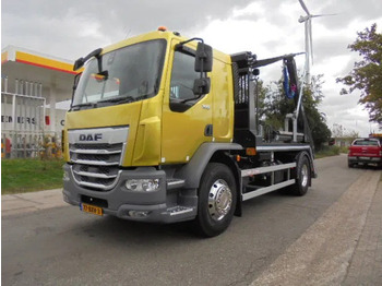 شاحنة نقل المخلفات DAF XB 290