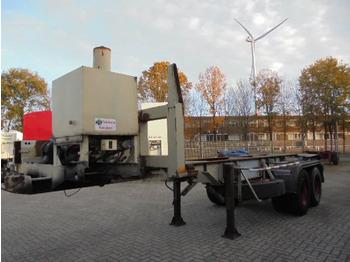 نصف مقطورة لنقل الحاويات NETAM