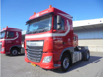 وحدة جر DAF XF 440