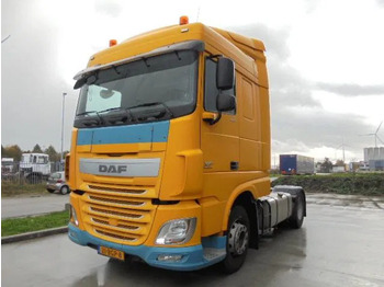 وحدة جر DAF XF 440