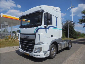 وحدة جر DAF XF 440